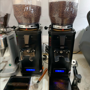 자동 그라인더 anfim sp2 안핌 그라인더 판매