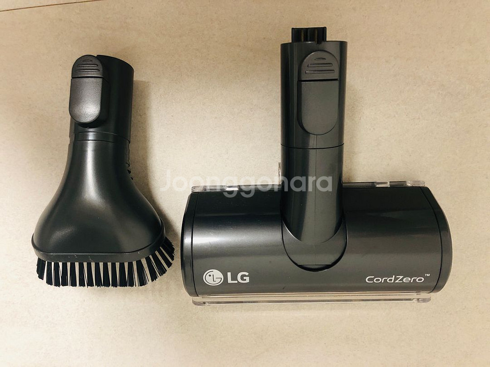 LG코드제로A9 침구청소기+다용도청소기 키트 새것--0