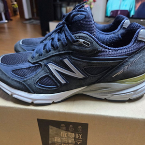 뉴발란스 990V4 USA 팝니다 260