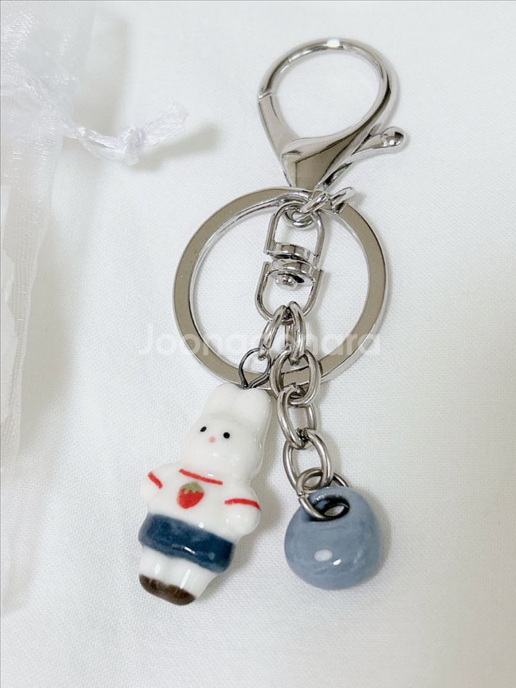 플로디 스튜디오 토끼 룩북 키링--7