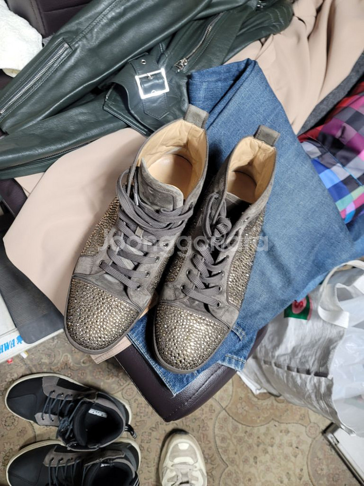 루브탱 스왈로브스키 275--8