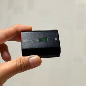 소니 FZ-100 배터리 중고 일괄 판매 합니다.