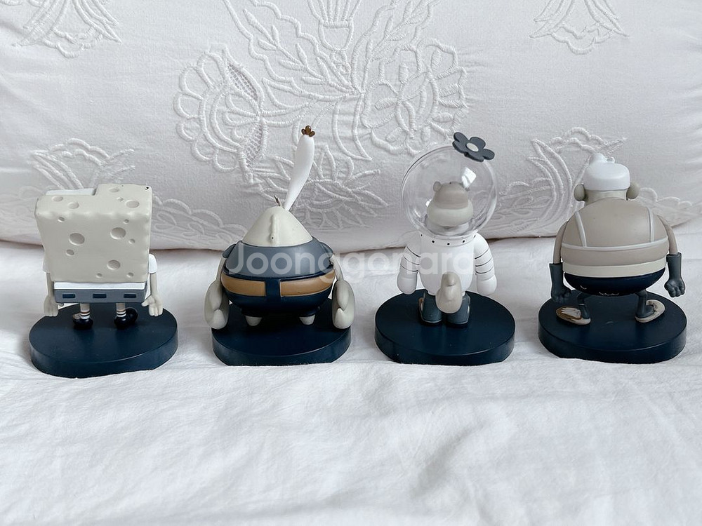 스폰지밥 피규어 & 원피스 피규어--1