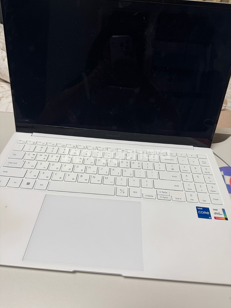 삼성 갤럭시북2 프로 NT950XEE-XL51G--1