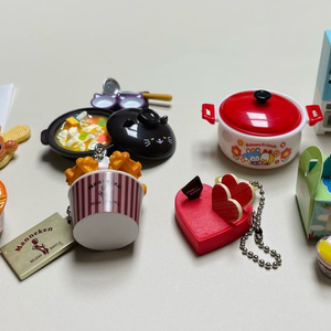 반다이 닛신컵라면,마네켄와플,실바니안빵집 음식 가챠