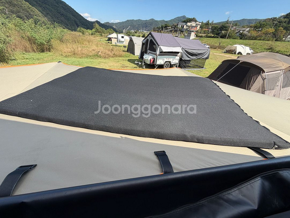 코리아오버랜더 버뮤다1450 초저상 루프탑텐트 팝니다--8
