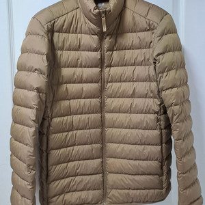 유니클로 울트라 라이트 다운 재킷 경량패딩 점퍼 아우터