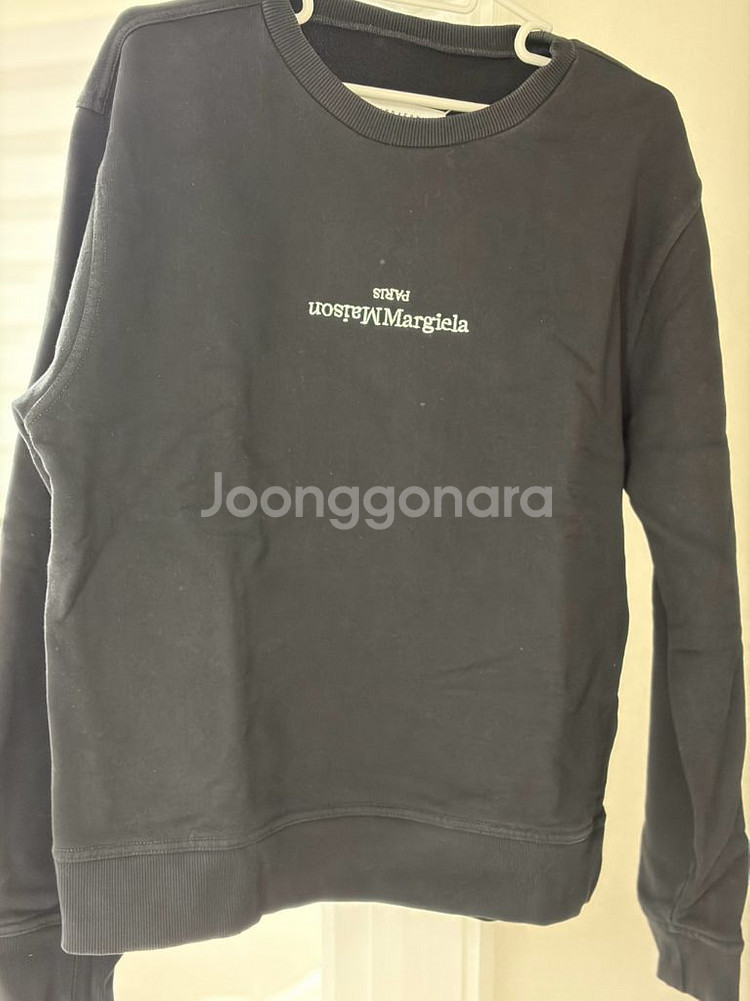 메종 마르지엘라 맨투맨 블랙 색상--0