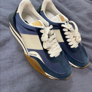 TOMFORD 톰포드 스웨이드 테크니컬 제임스 스니커즈