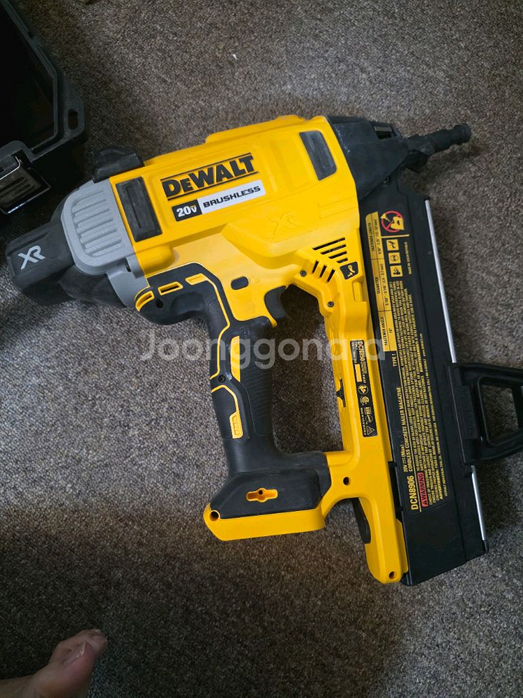 DeWALT 디월트 DCN890 충전식 네일러--3