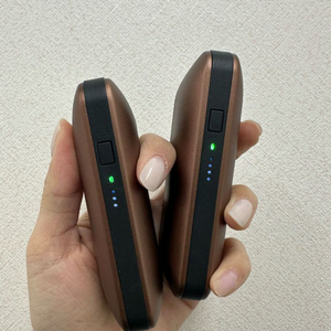 그립뱅크 휴대용 듀얼손난로 보조배터리 새제품 미개봉 풀