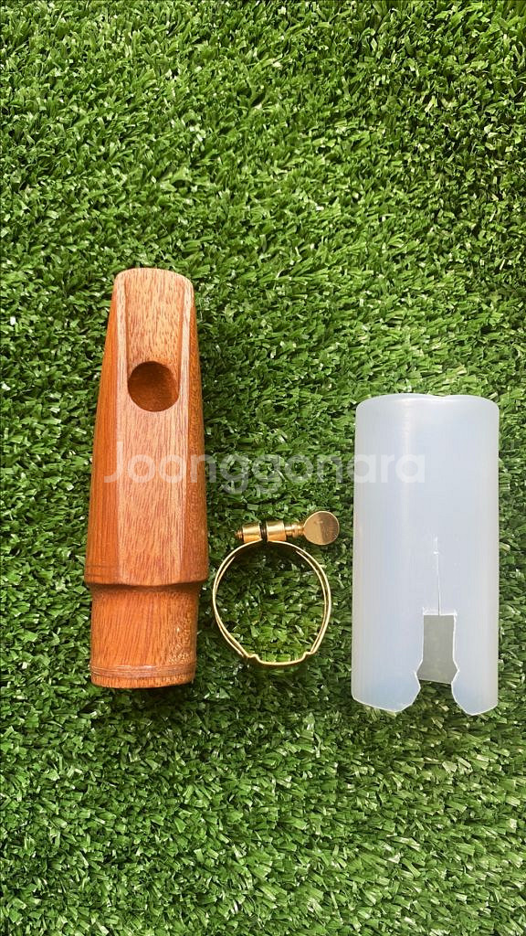 테너색소폰 마우스피스 판매합니다.--0