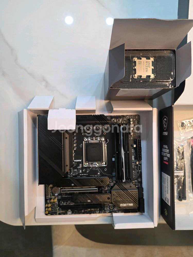 라이젠7 7800x3d + MSI MAG B650M 박--0