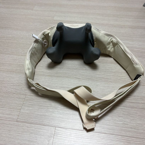 스파알 목 어깨 마사지기 베이지