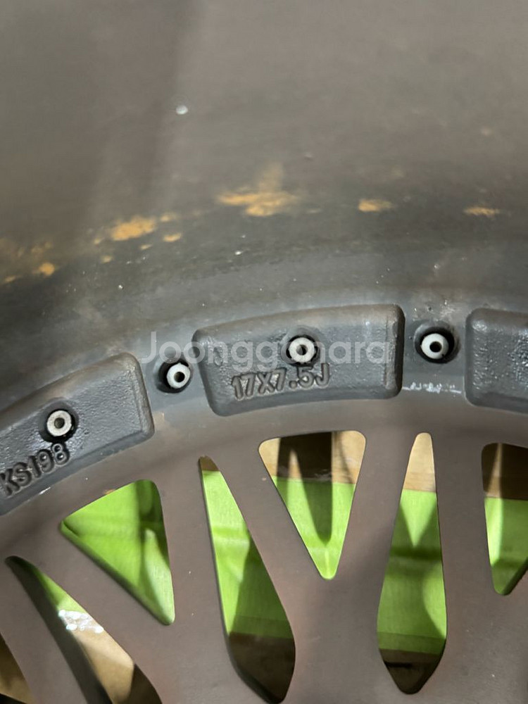 17인치 휠만 3짝--4