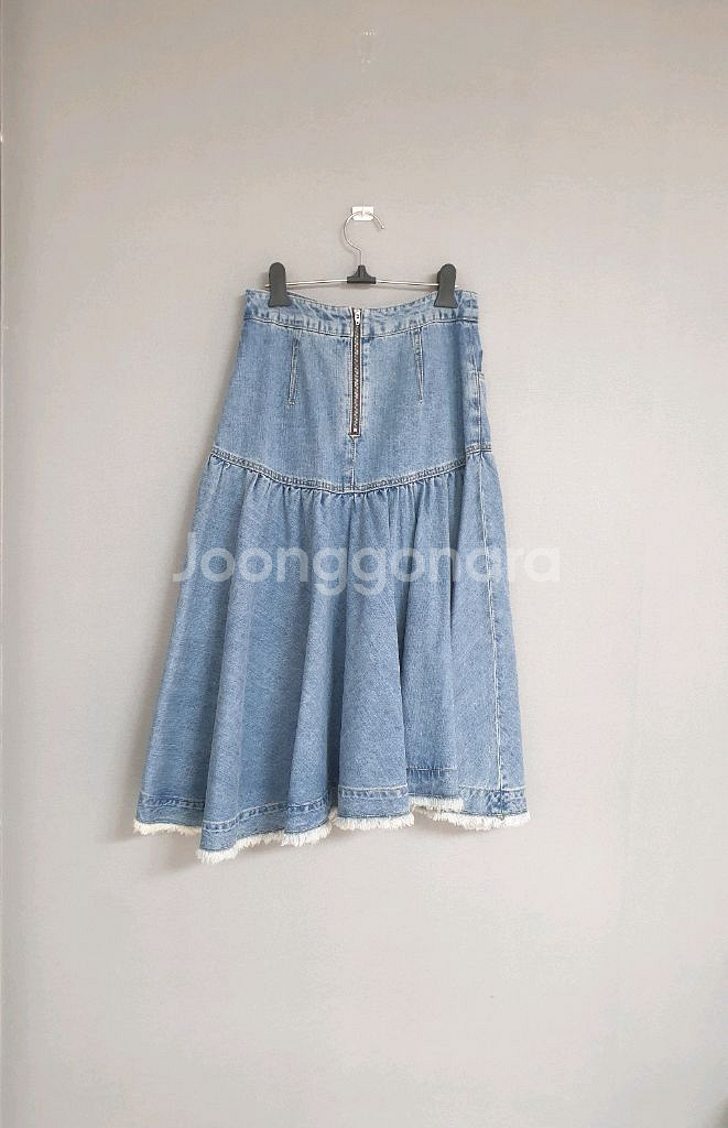 럭키슈에뜨 데님스커트--3