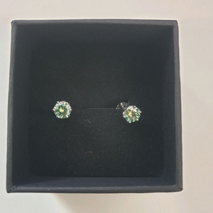 모이사나이트 0.5캐럿