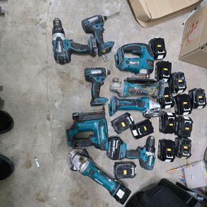 마끼다 전동공구 판매 또는 물물교환 교신원해요