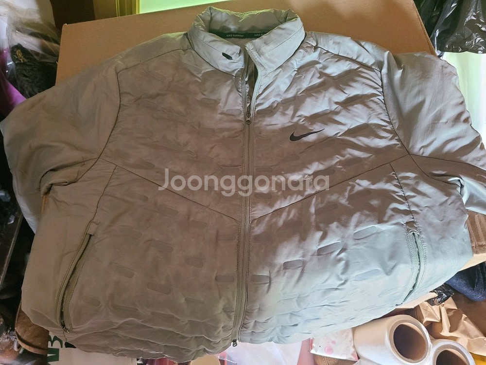 2024 나이키 그린 깔깔이 패딩 팝니다--2
