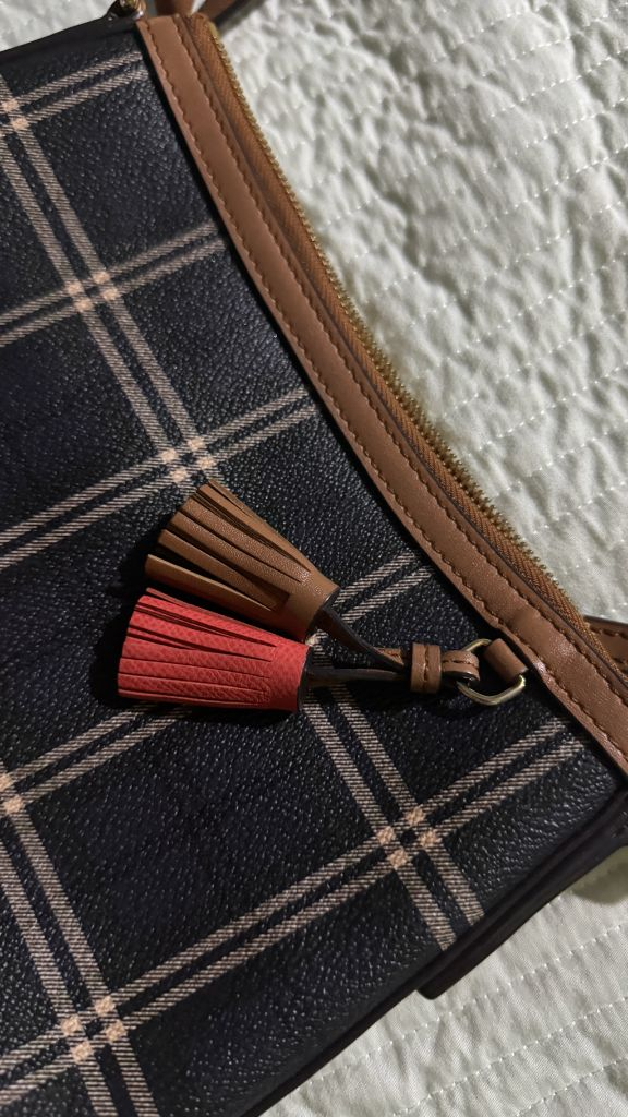 빈폴 가방 핑크 브릿 미니 파우치백 BE71D3W71X--3