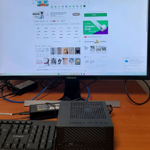 애즈락 데스크미니 미니반본체 15만원i5 8400