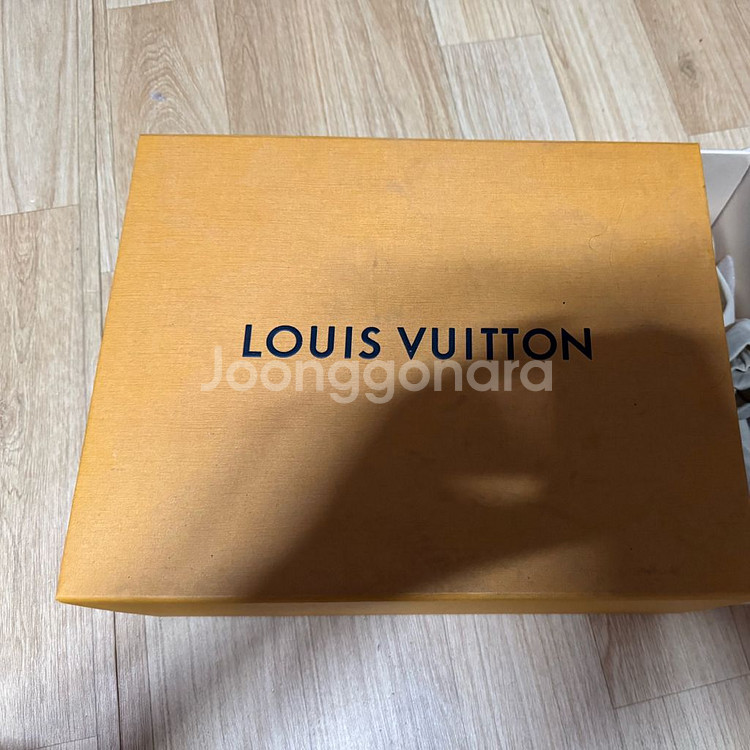 루이비통 트레이너 흑데님 7사이즈 판매합니다.--8