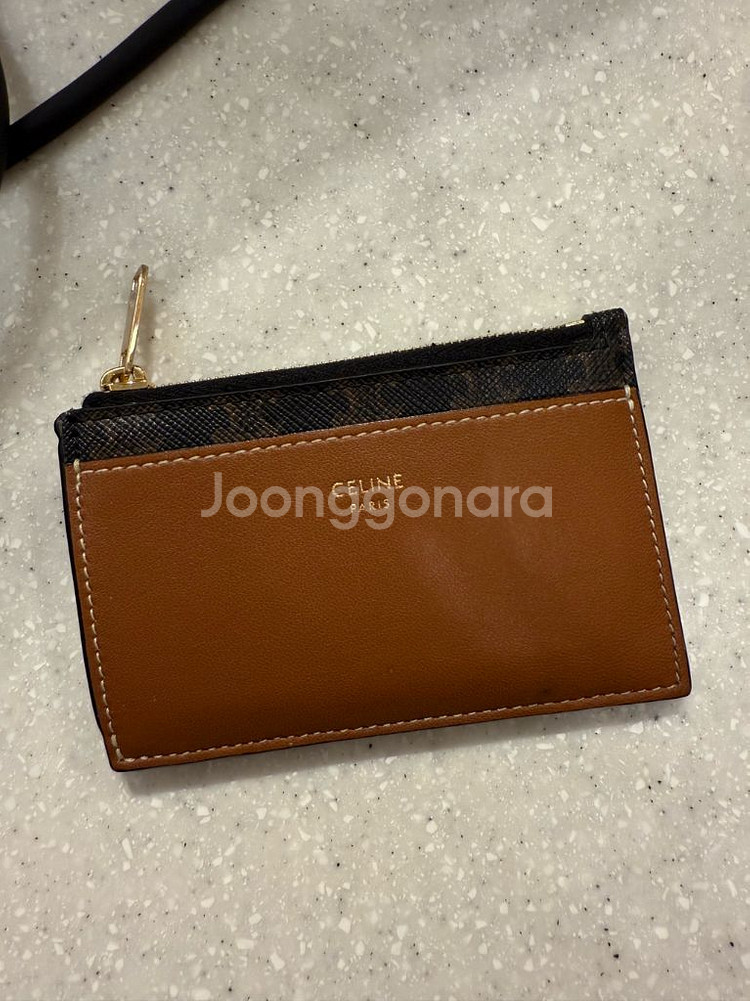 셀린느 트리옹프 카드지갑 탠색상--1
