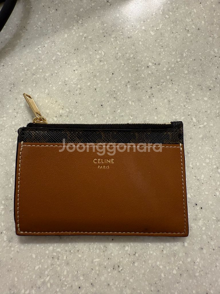셀린느 트리옹프 카드지갑 탠색상--3