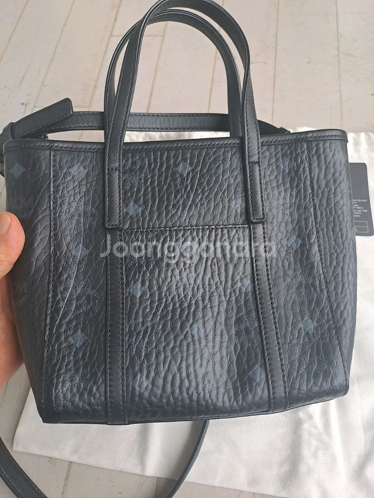 MCM 토트백 블랙 색상--5