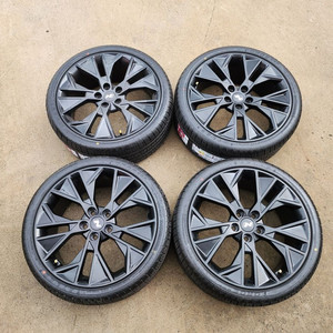 아반떼 N라인 19인치 블랙휠 순정휠 휠타이어