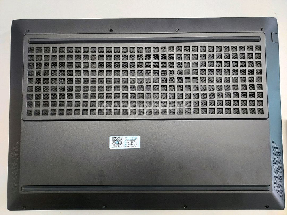 HP 게이밍 노트북 RTX4060 AS 1년 남음--4