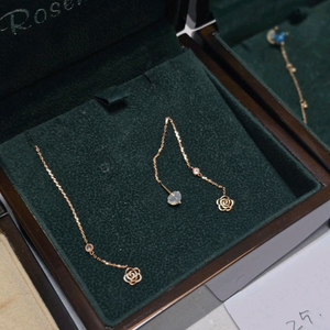 로즈몽 로즈 드롭 귀걸이 14k