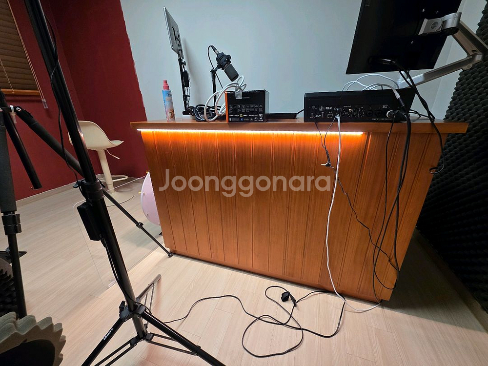 방송용 카운터 기억자 테이블.책상 팝니다.--0