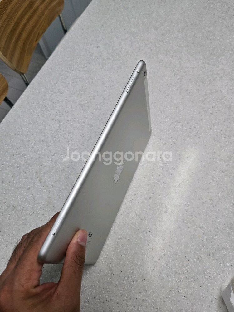 아이패드 에어1 셀룰러 + wifi 32GB 판매--3