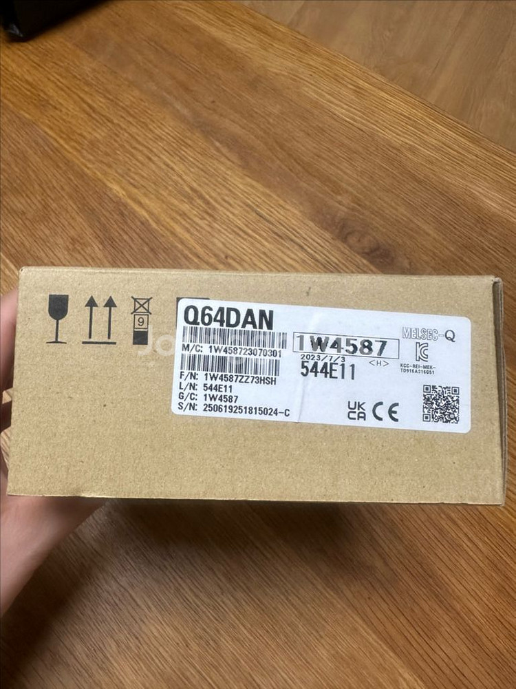 미쓰비시 PLC Q64DAN--0