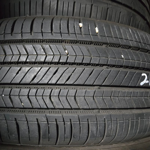 중고타이어 215 55 17 판매합니다. 금호 ta51