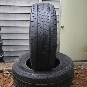 중고타이어 215 70 16 판매합니다.포트란 kc53