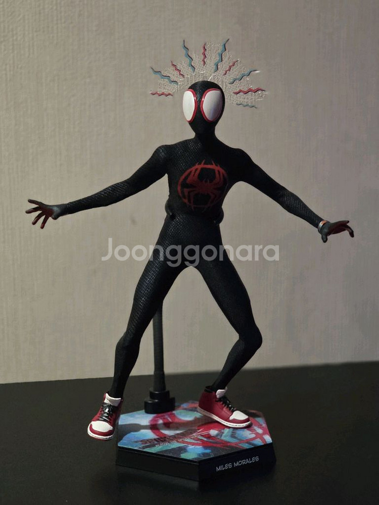 핫토이 어크로스더유니버스 마일즈 일반--4