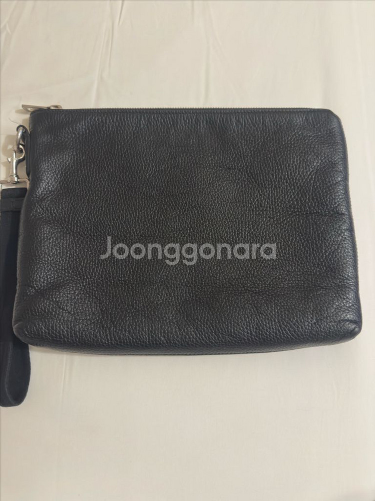 정품 구찌 그레인드 레더 스트랩 클러치--0