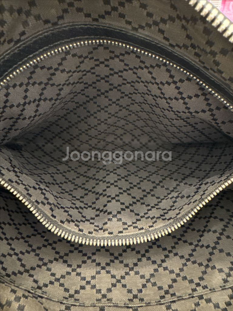 정품 구찌 그레인드 레더 스트랩 클러치--3