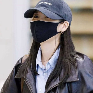 DVSN 클래식 볼캡 (아이유 모자)