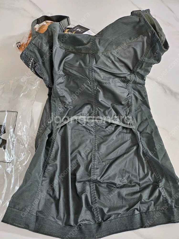 브라 속옷 쉐이퍼 보정속옷세트 2종 새상품--2