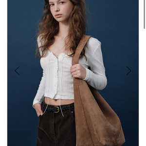 더바넷 라비오리 레이스트림 버튼업 화이트