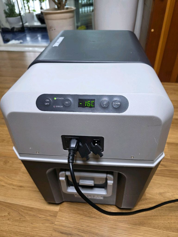 차량용 냉동 냉장고 이미지