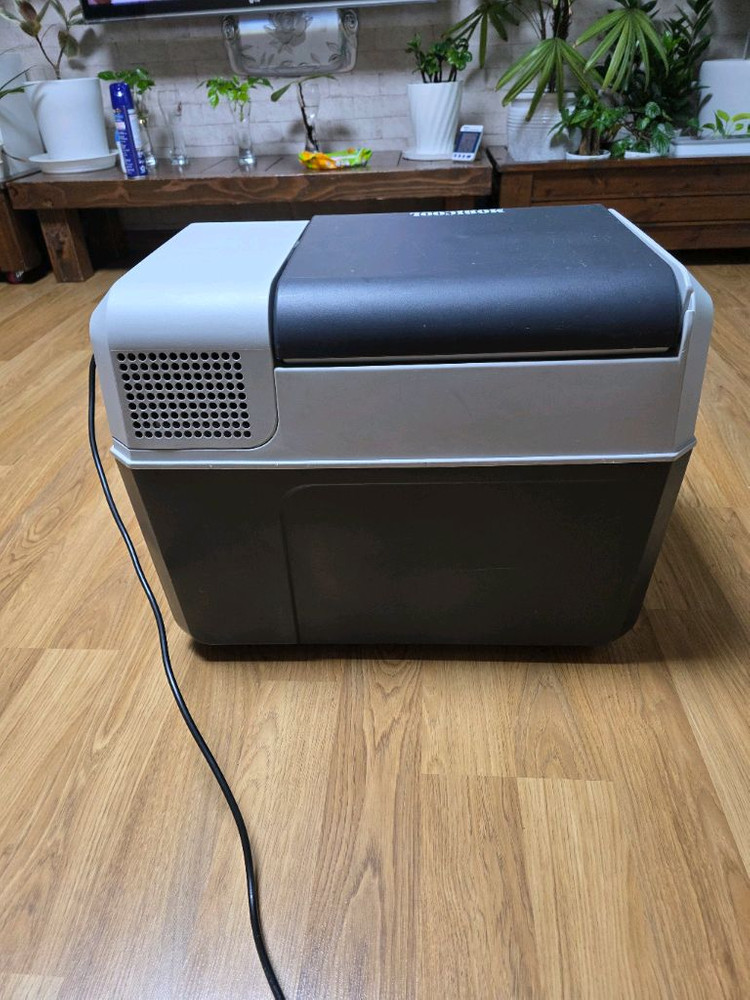 차량용 냉동 냉장고 이미지