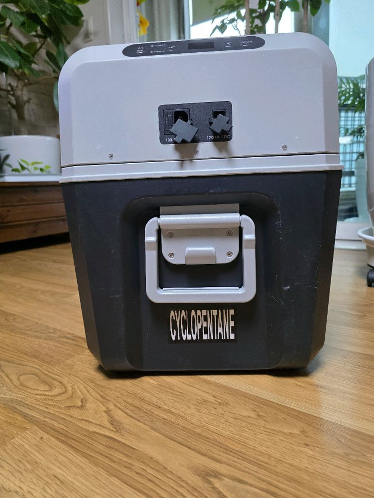 차량용 냉동 냉장고 이미지