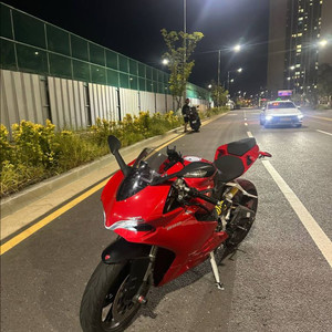 두카티 파니갈레