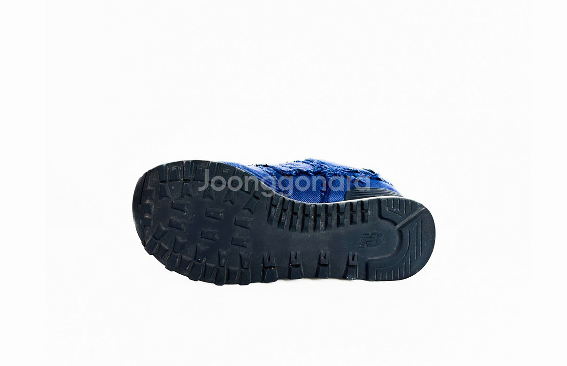 39] 뉴발란스 x 미우미우 574 데님 스니커즈 블루--4