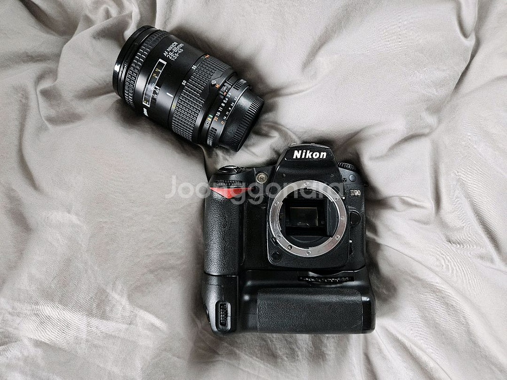 니콘 D90 + AF NIKKOR 28-80--0