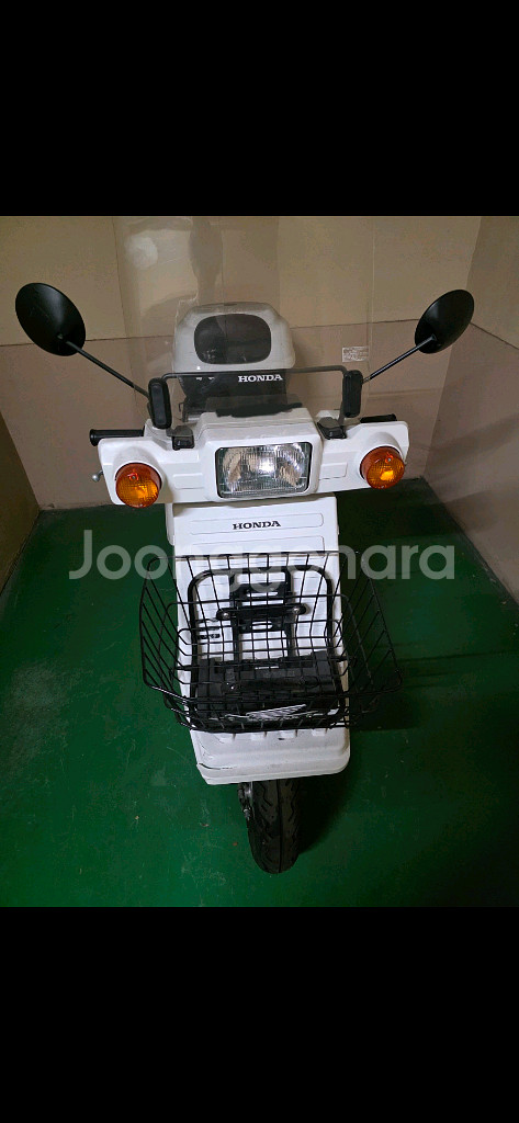 상태좋은 2010년식 혼다 자이로X 4T 흰색 팝니다--8